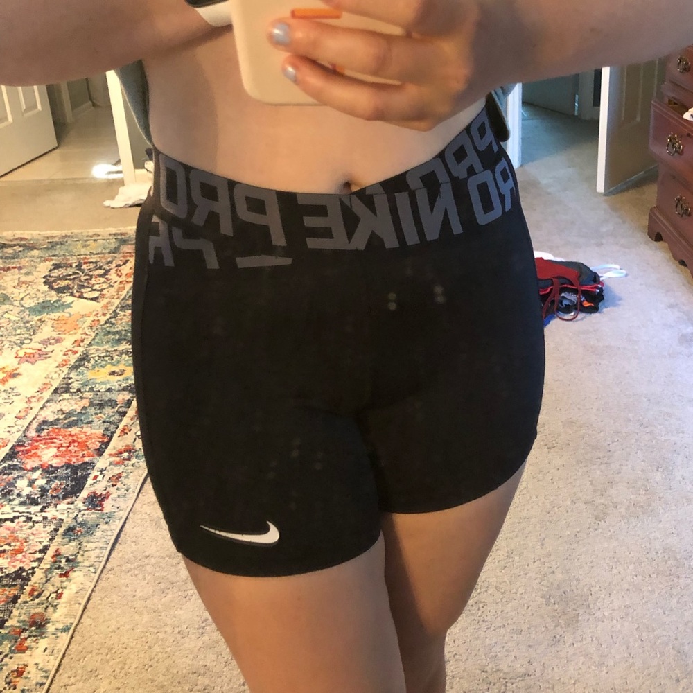 Nike Pro Intertwist Biker Short